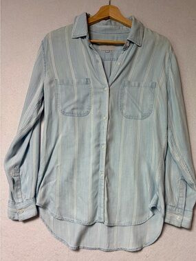 Rails Light Vintage Polar Stripe Lyocell Button Front Shirt Quiet Luxury 
Small